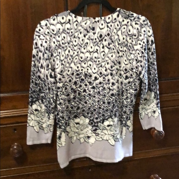 Cyrus Light Weight Sweater - Picture 4 of 6